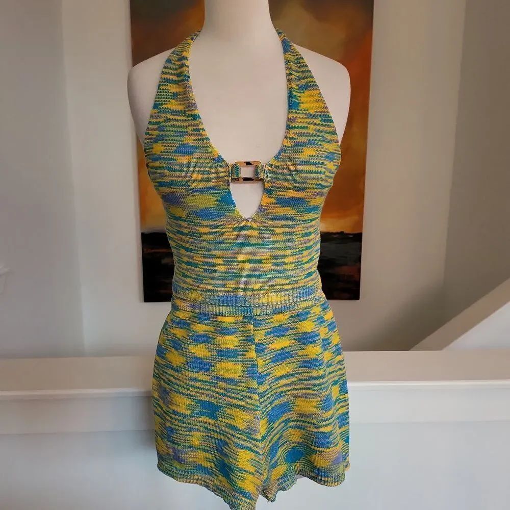 Multicolor Halter Knit Top With Matching shorts SIZE S
